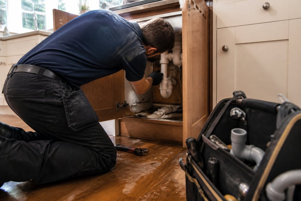 Emergency Plumbing Call Out in Redhill: 24/7 Response